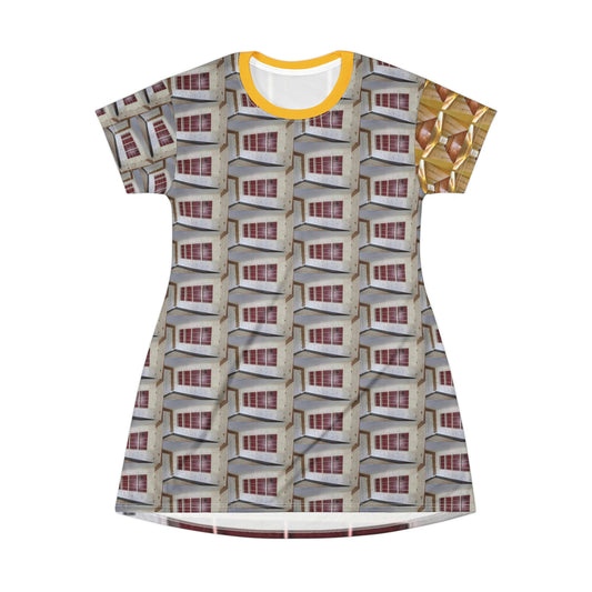2200 S Main St 45840 Housing Boom Collection T-Shirt-Kleid (AOP)