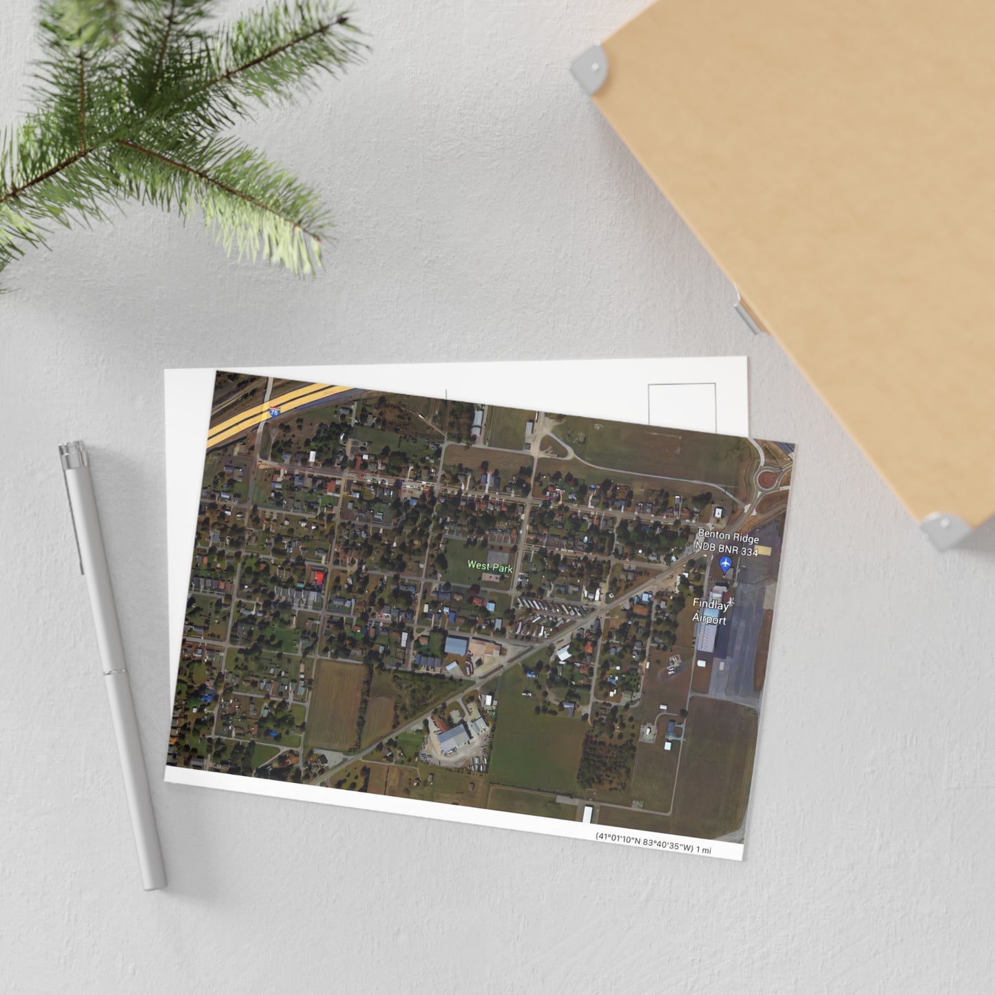 Postkarten von Google Earth 🌏🏞️: Findlay West Park Fine Art Postcards