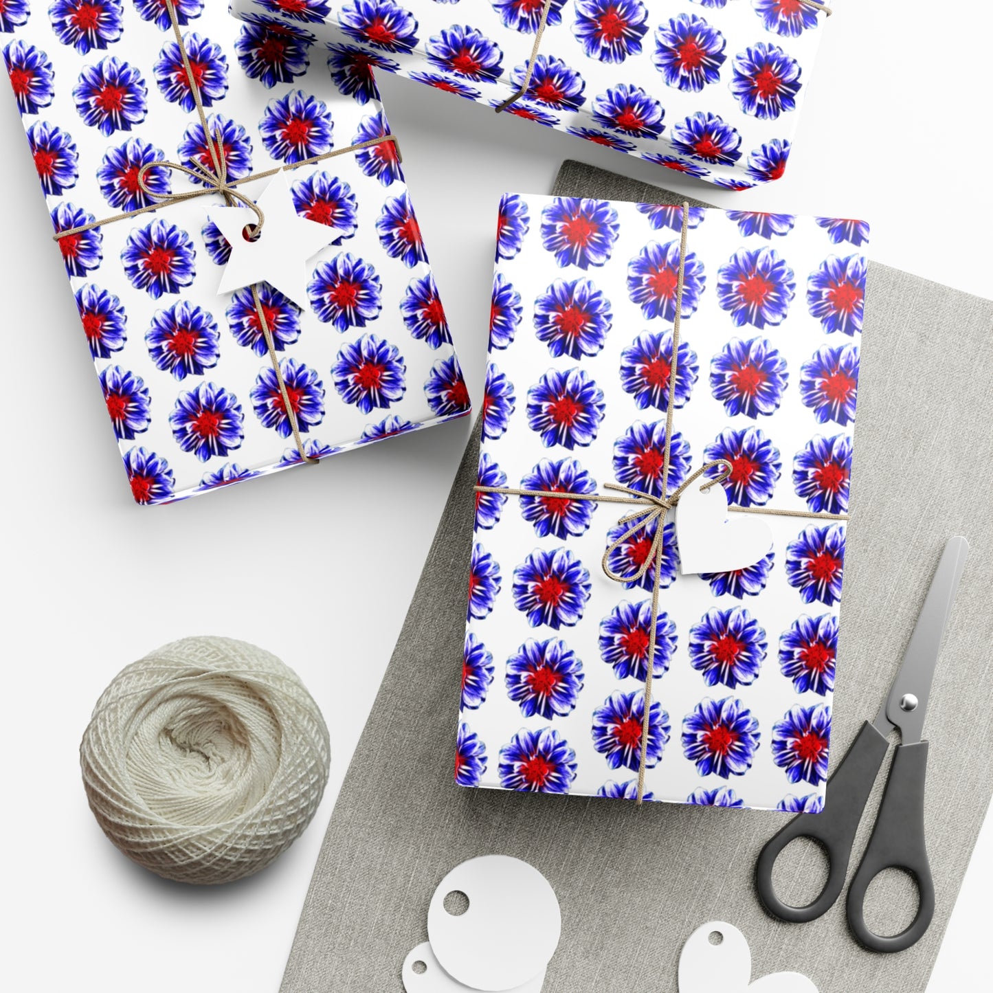 RED WHITE and BLOOM 45840 Gift Wrap