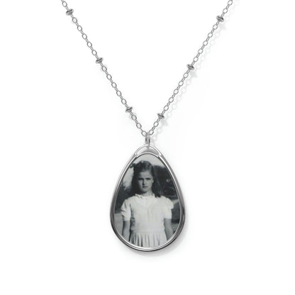 YOUNG PHYLLIS Oval Necklace